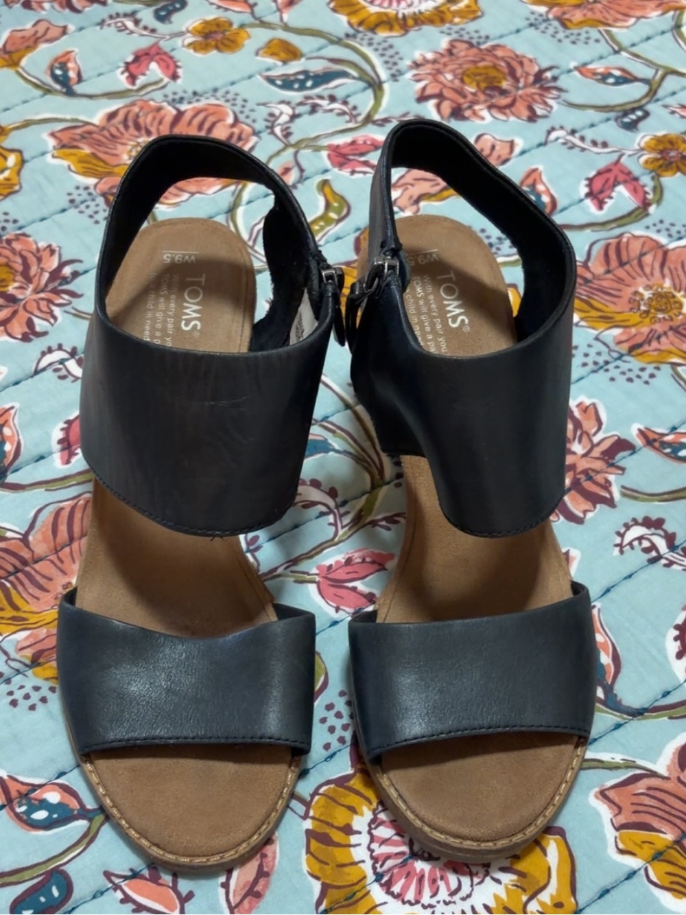 TOMS Black Leather Open-Toe Wedge Sandals - Women’s 9.5
